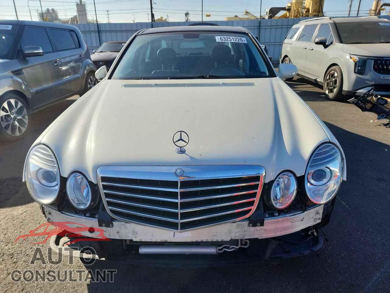 MERCEDES-BENZ E-CLASS 2009 - WDBUF56X79B428584