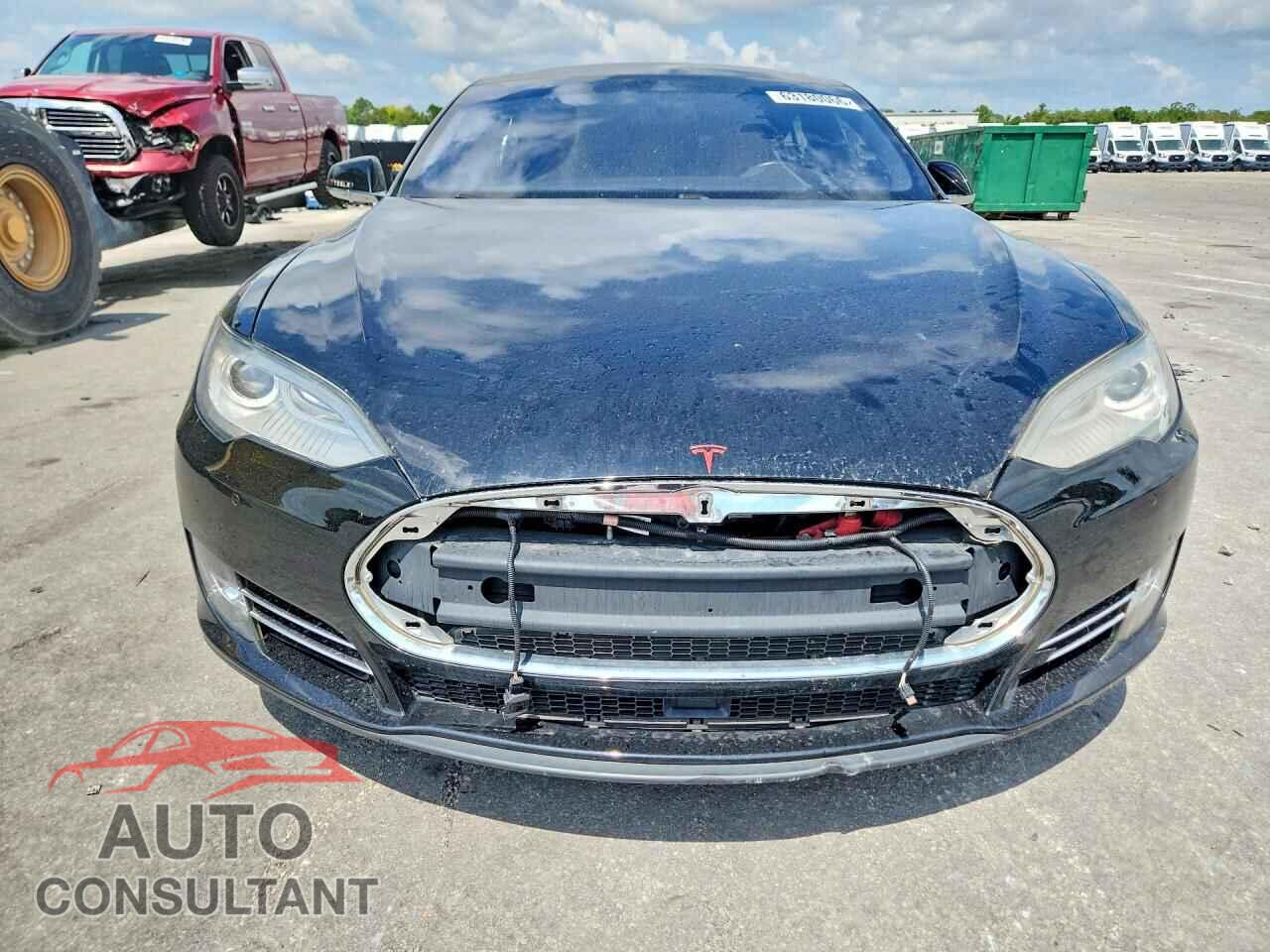 TESLA MODEL S 2014 - 5YJSA1H25EFP64873