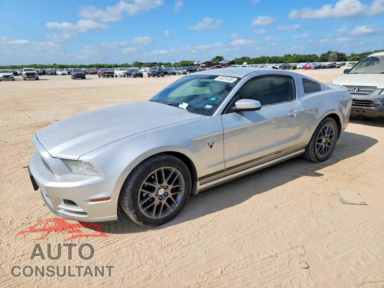 FORD MUSTANG 2013 - 1ZVBP8AM3D5249693