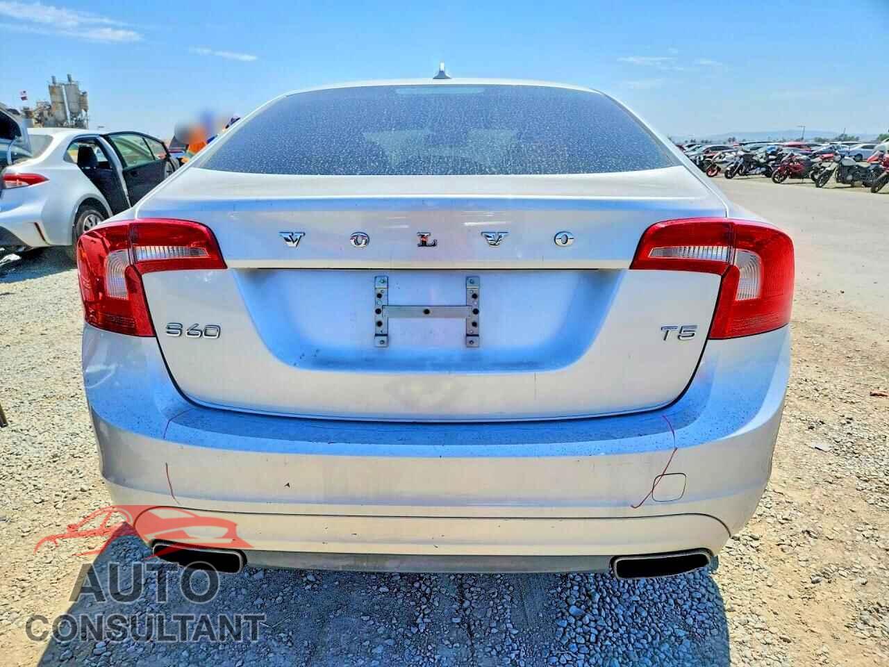VOLVO S60 2014 - YV1612FS8E2278792