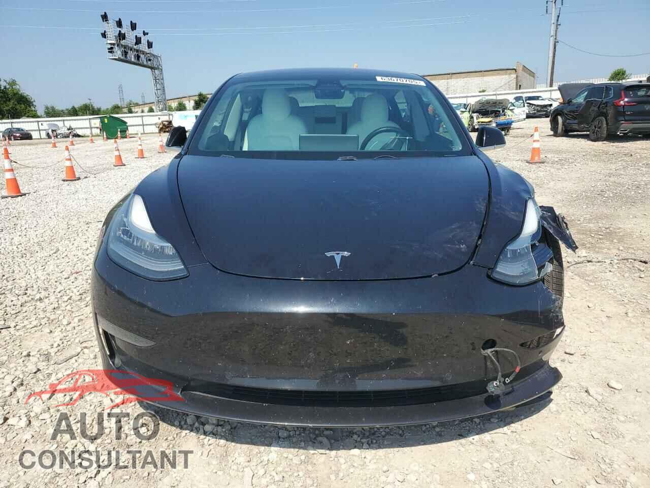 TESLA MODEL 3 2018 - 5YJ3E1EB8JF085512