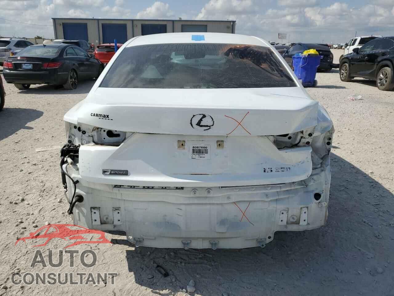 LEXUS IS 2018 - JTHBZ1D28J5032259