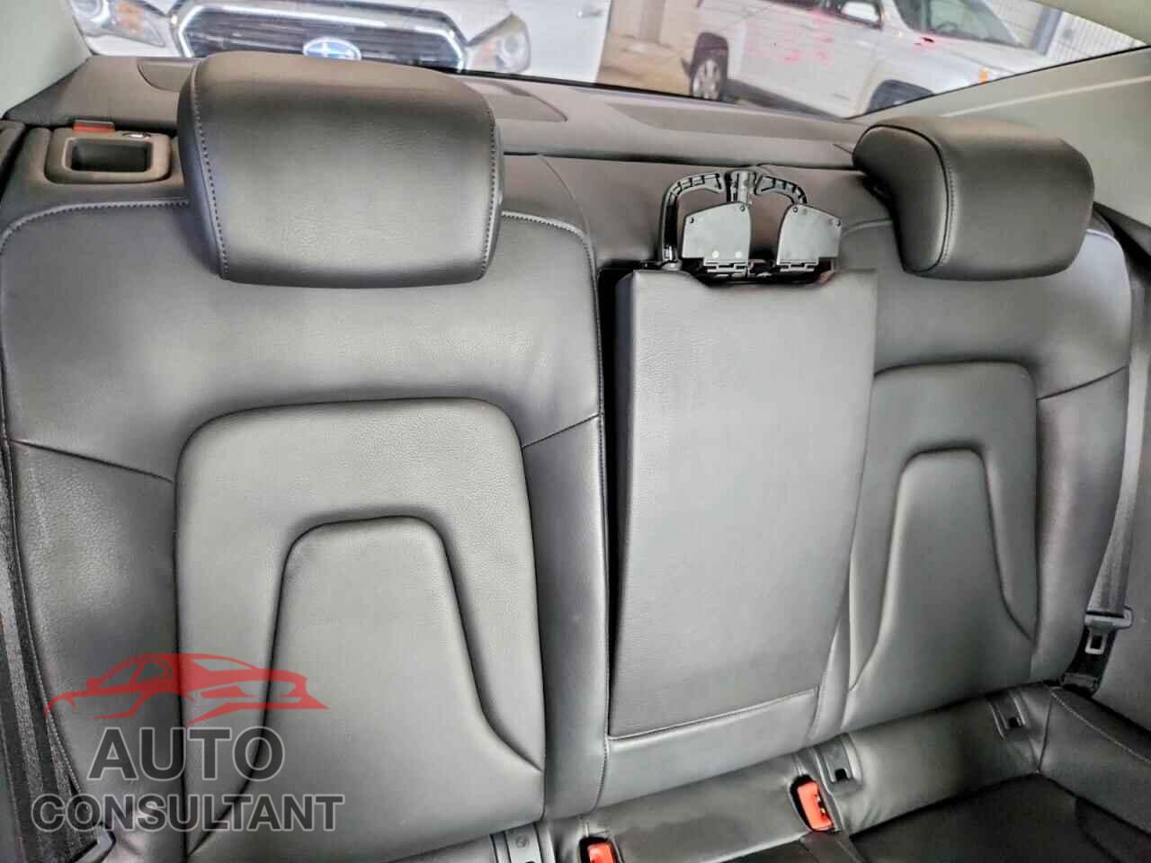 AUDI A5 2013 - WAUCFAFR4DA077801