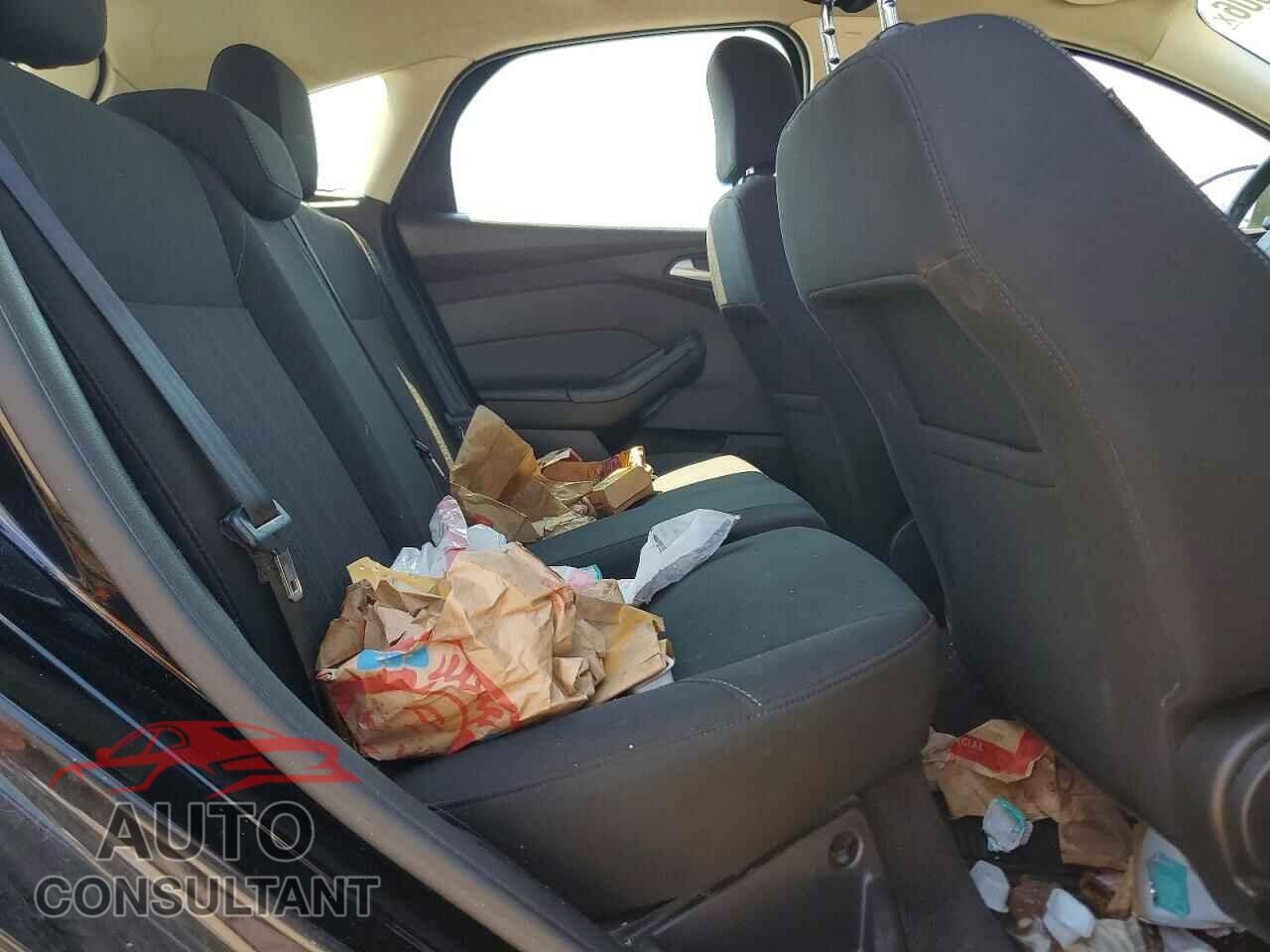 FORD FOCUS 2017 - 1FADP3M21HL311401