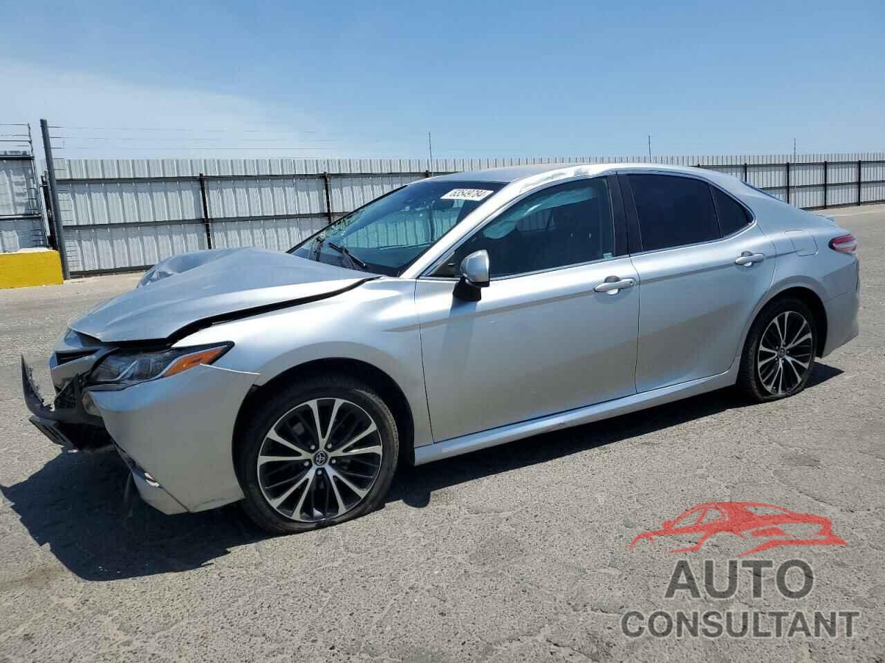 TOYOTA CAMRY 2018 - 4T1B11HK0JU644542