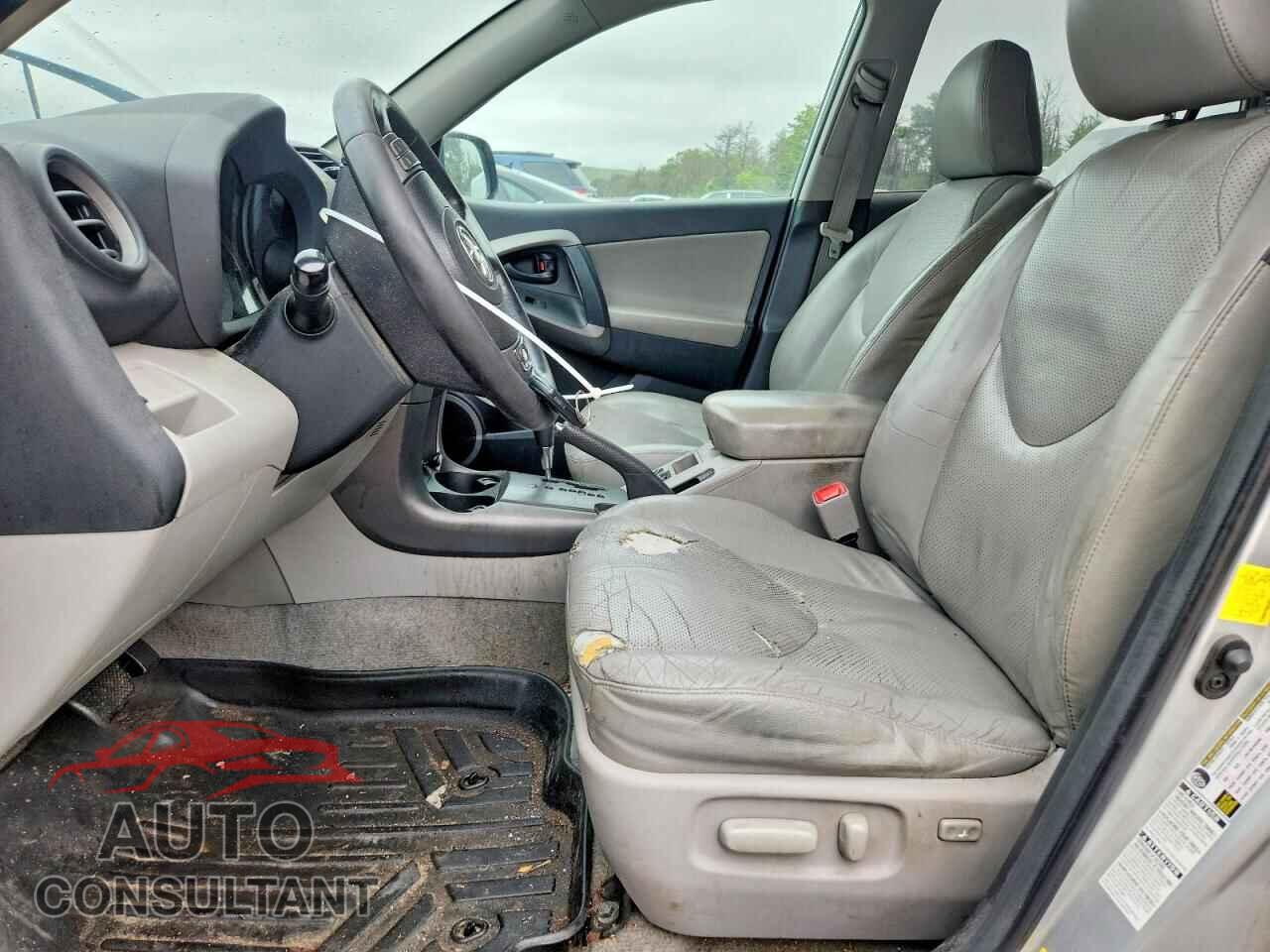 TOYOTA RAV4 2011 - 2T3DF4DV4BW169496