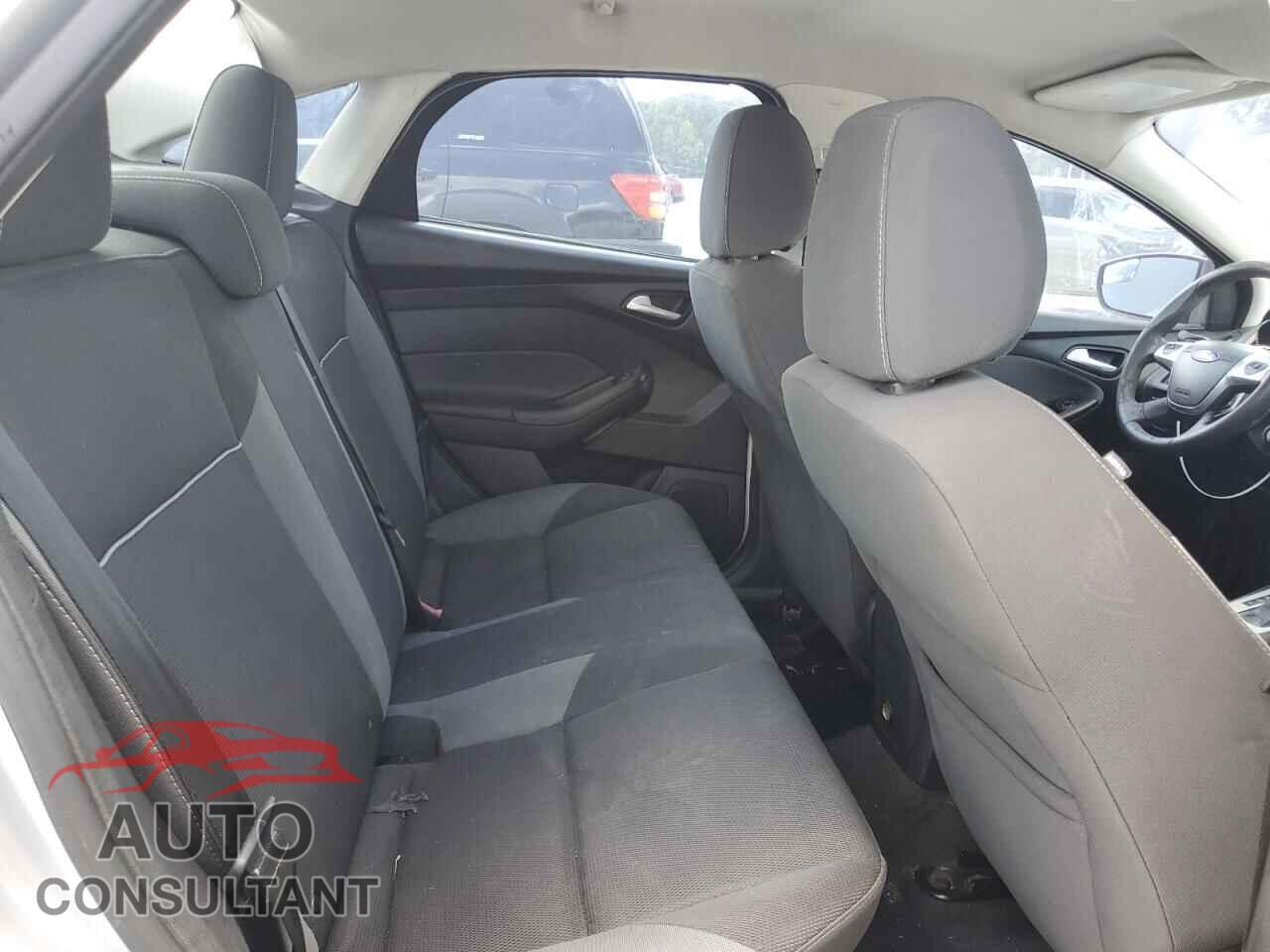 FORD FOCUS 2012 - 1FAHP3F22CL444577