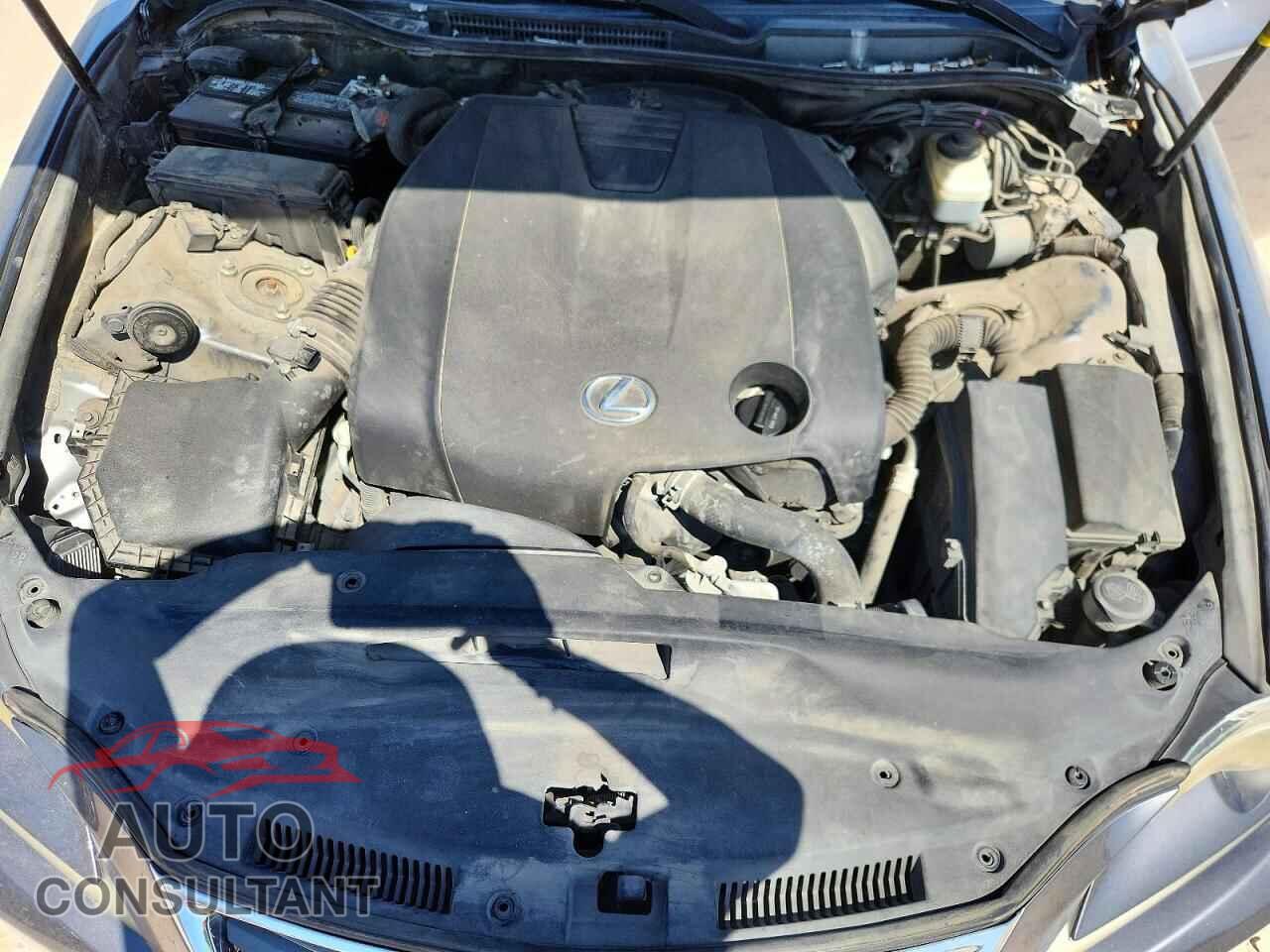 LEXUS IS 2014 - JTHBF1D27E5017508