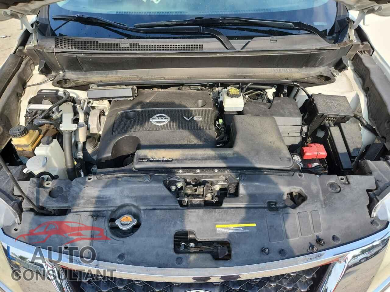 NISSAN PATHFINDER 2015 - 5N1AR2MN0FC607871