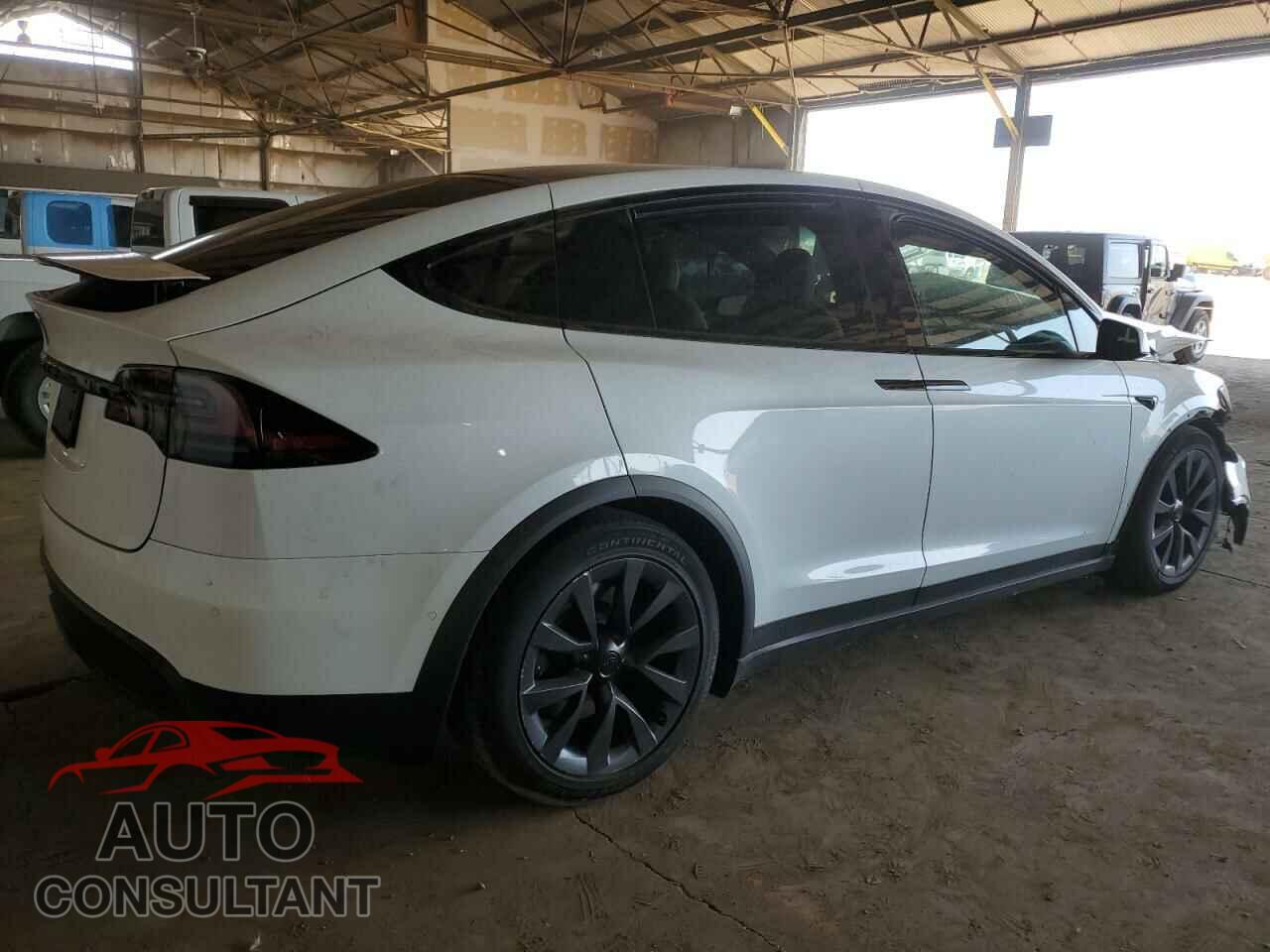 TESLA MODEL X 2023 - 7SAXCBE53PF375885
