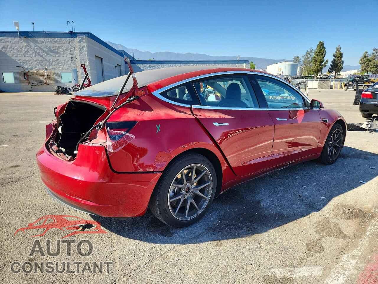TESLA MODEL 3 2018 - 5YJ3E1EA5JF016705