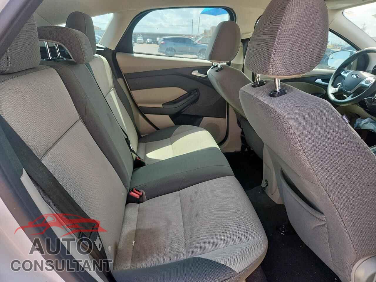 FORD FOCUS 2014 - 1FADP3K29EL123188