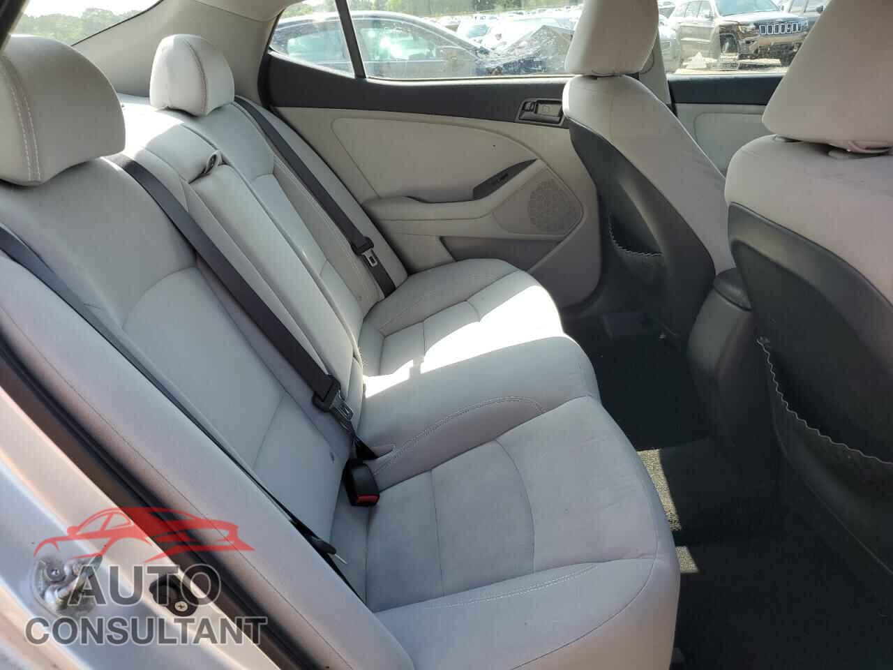 KIA OPTIMA 2013 - KNAGM4A73D5373755