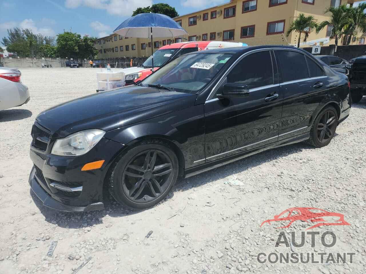 MERCEDES-BENZ C-CLASS 2013 - WDDGF4HB7DR252698