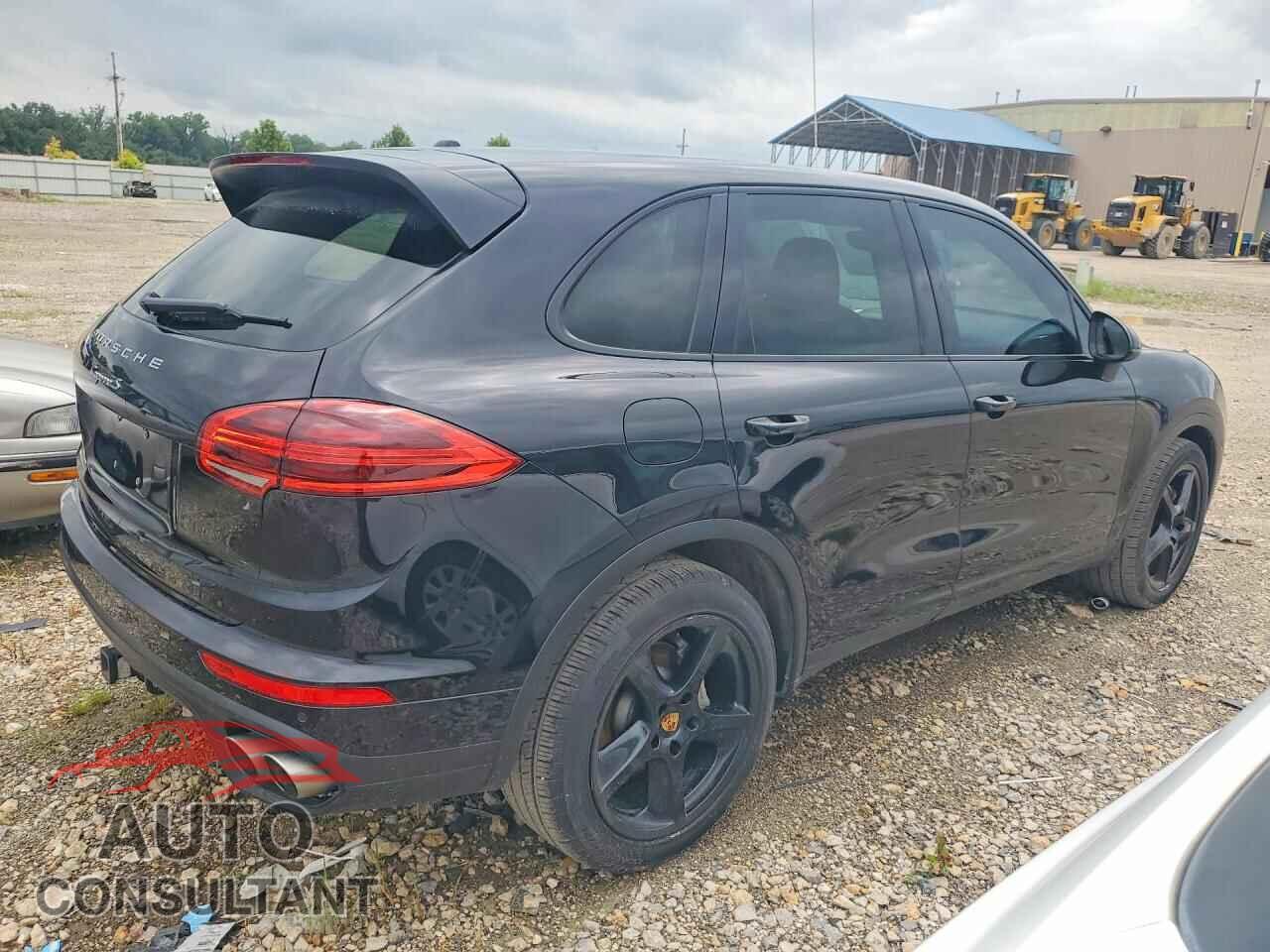 PORSCHE CAYENNE 2015 - WP1AB2A24FLA56510