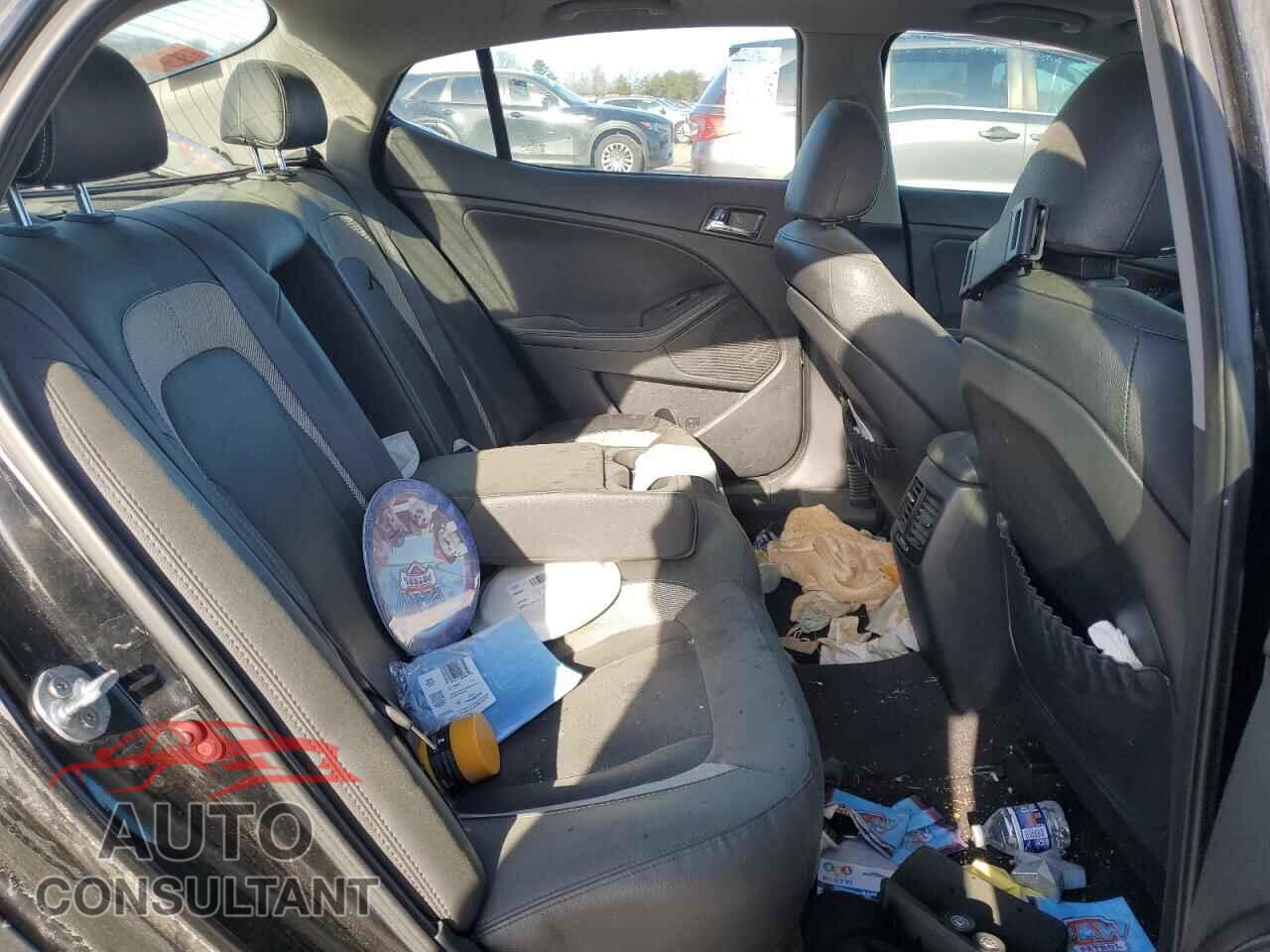 KIA OPTIMA 2011 - KNAGR4A66B5151815