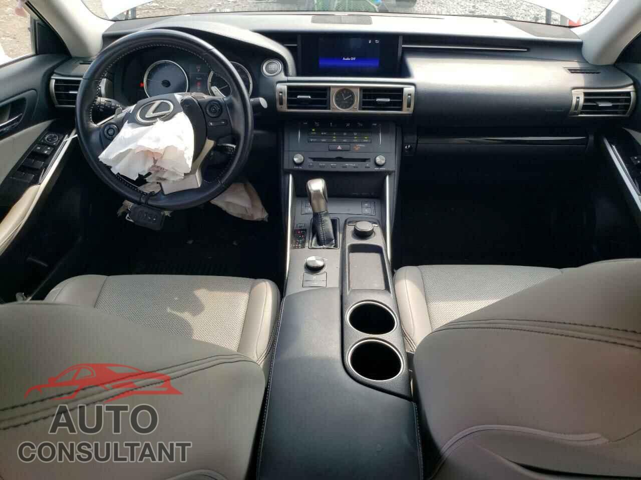 LEXUS IS 2015 - JTHCF1D24F5028441