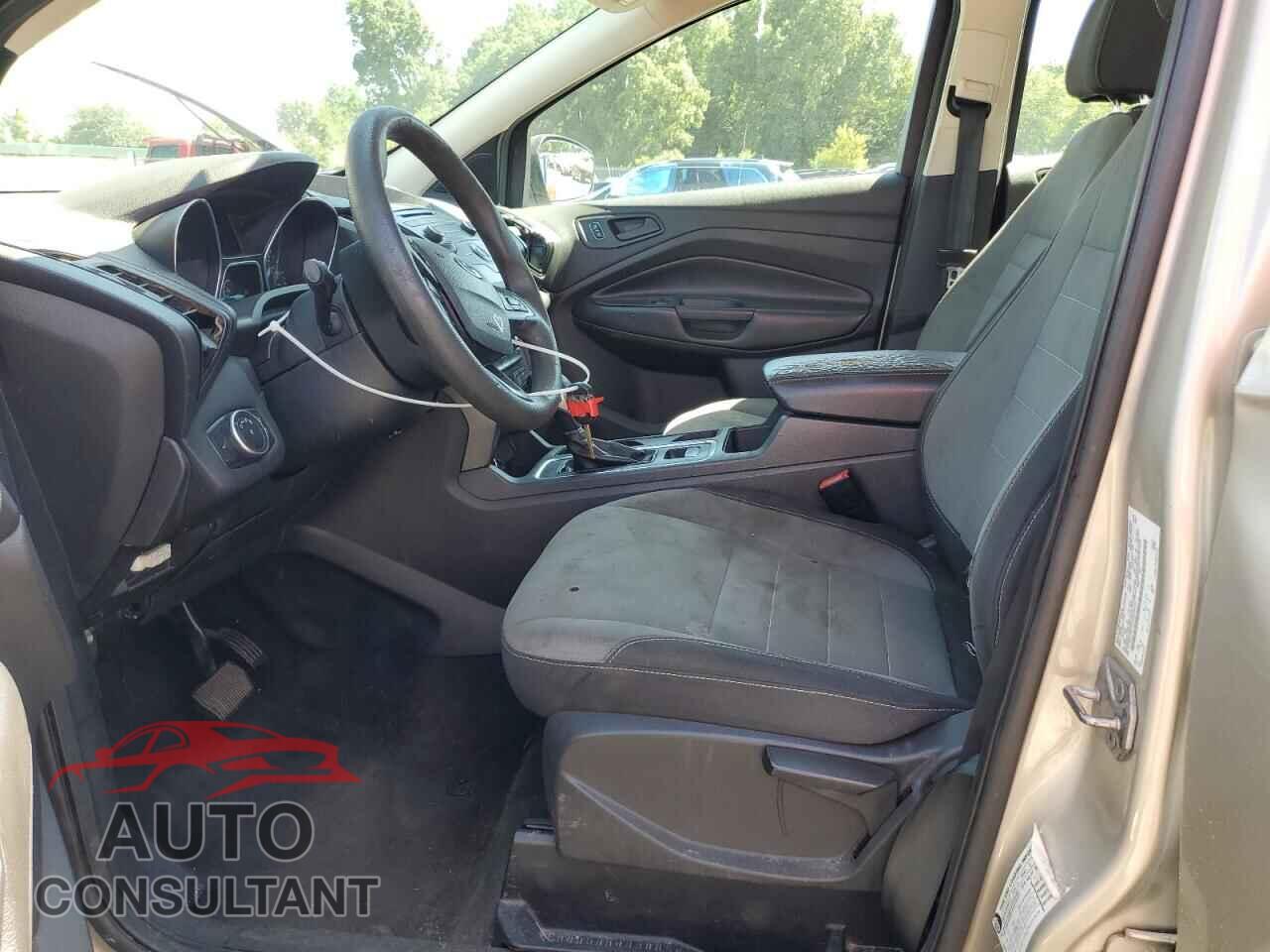 FORD ESCAPE 2017 - 1FMCU0F72HUB79177