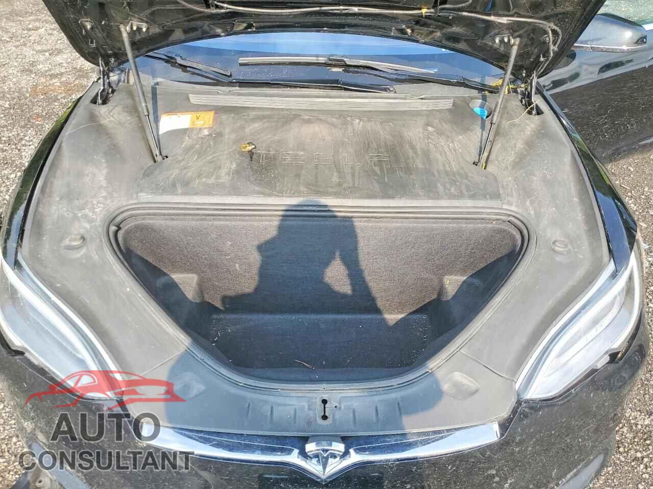TESLA MODEL S 2018 - 5YJSA1E21JF287146