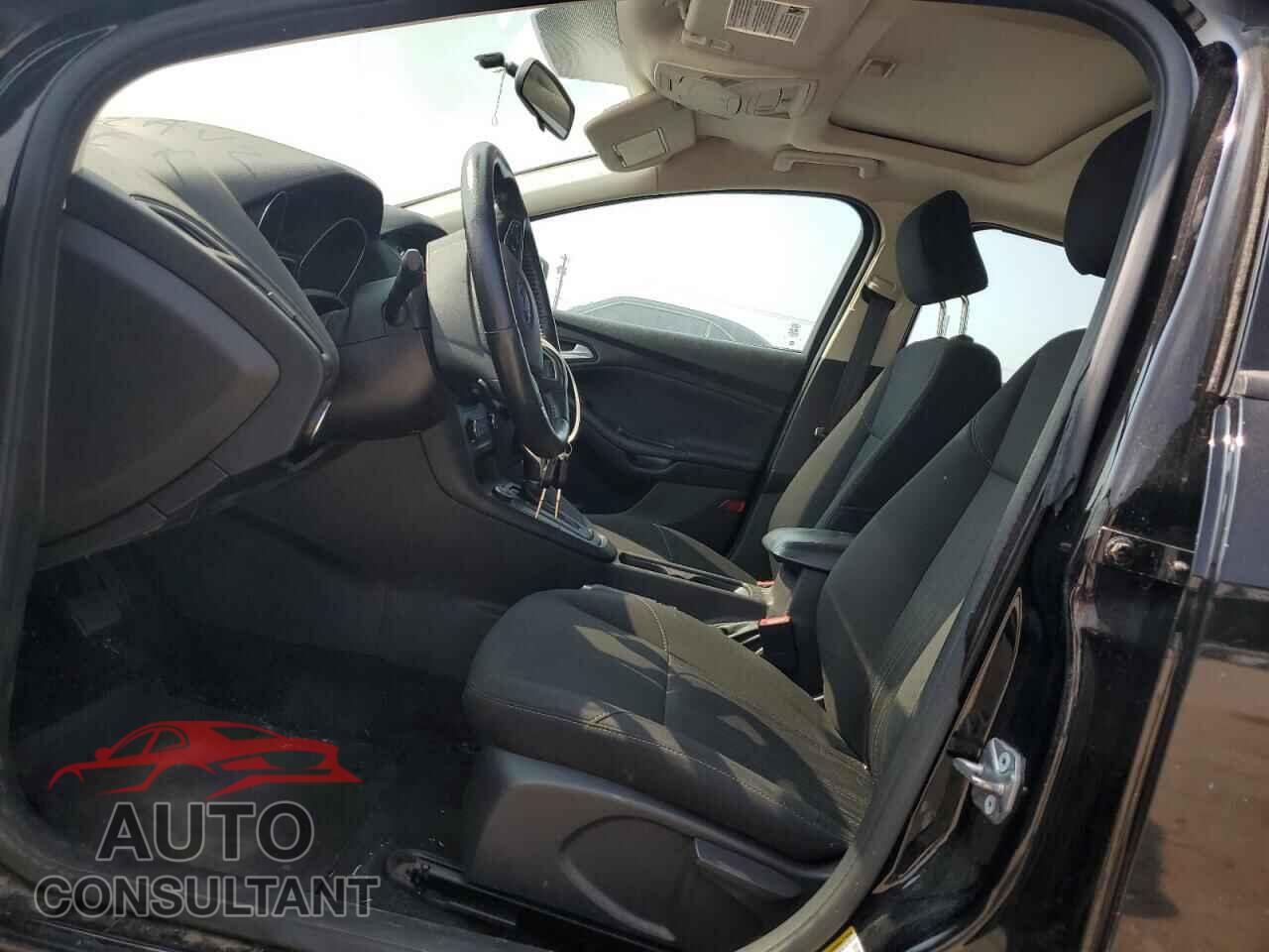FORD FOCUS 2016 - 1FADP3F22GL377337
