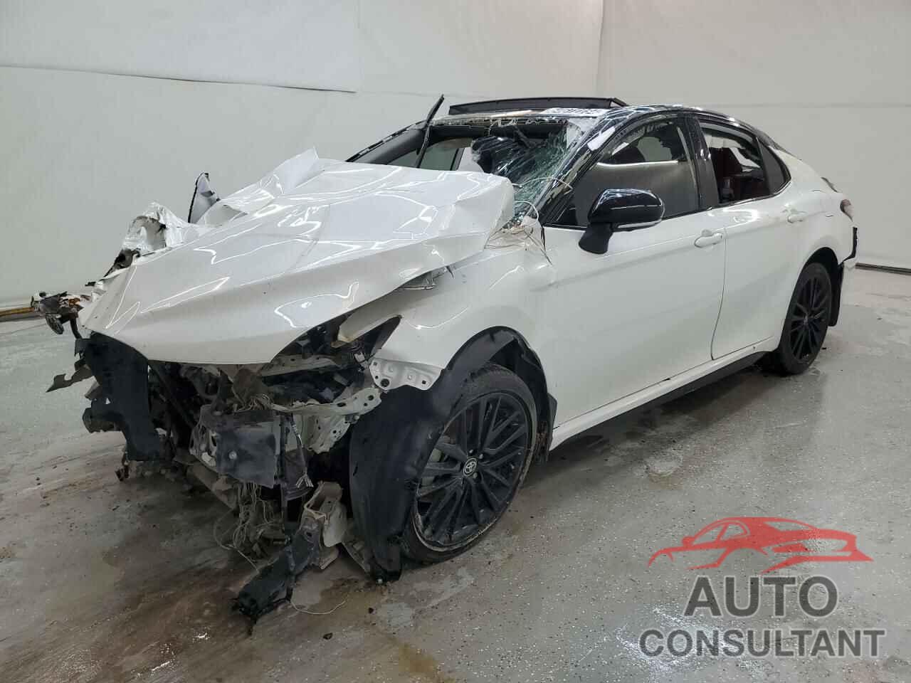 TOYOTA CAMRY 2021 - 4T1KZ1AK7MU056337
