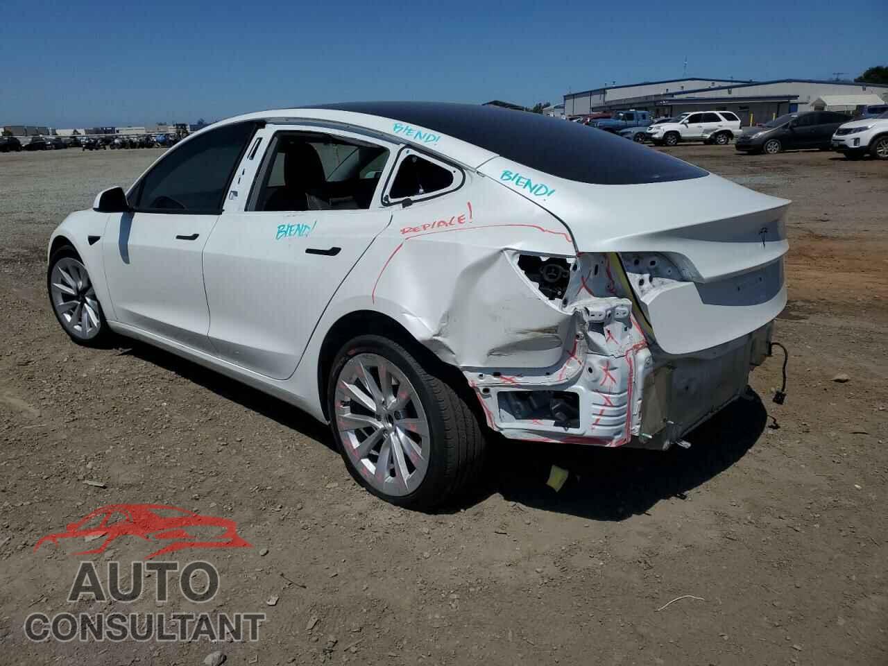 TESLA MODEL 3 2023 - 5YJ3E1EA3PF451862