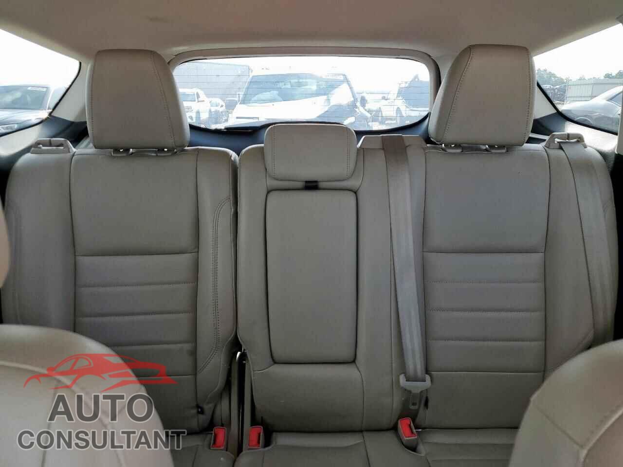 FORD ESCAPE 2015 - 1FMCU0J94FUC04182