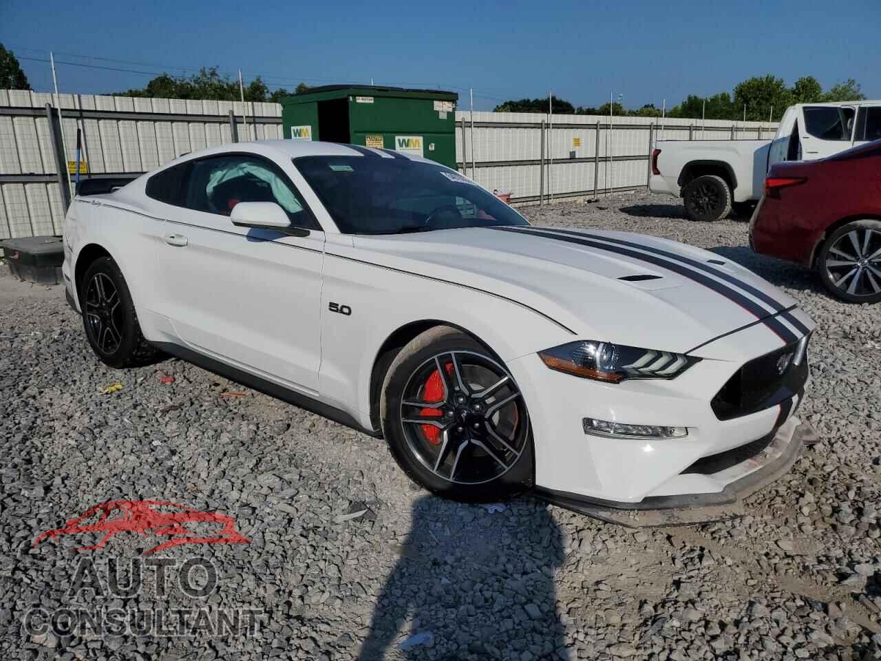 FORD MUSTANG 2020 - 1FA6P8CF5L5172882