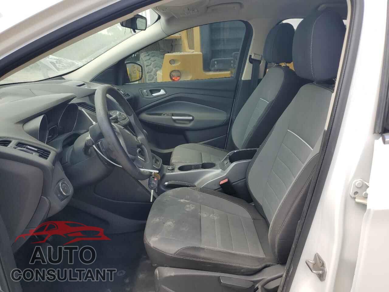 FORD ESCAPE 2013 - 1FMCU9G9XDUA03556
