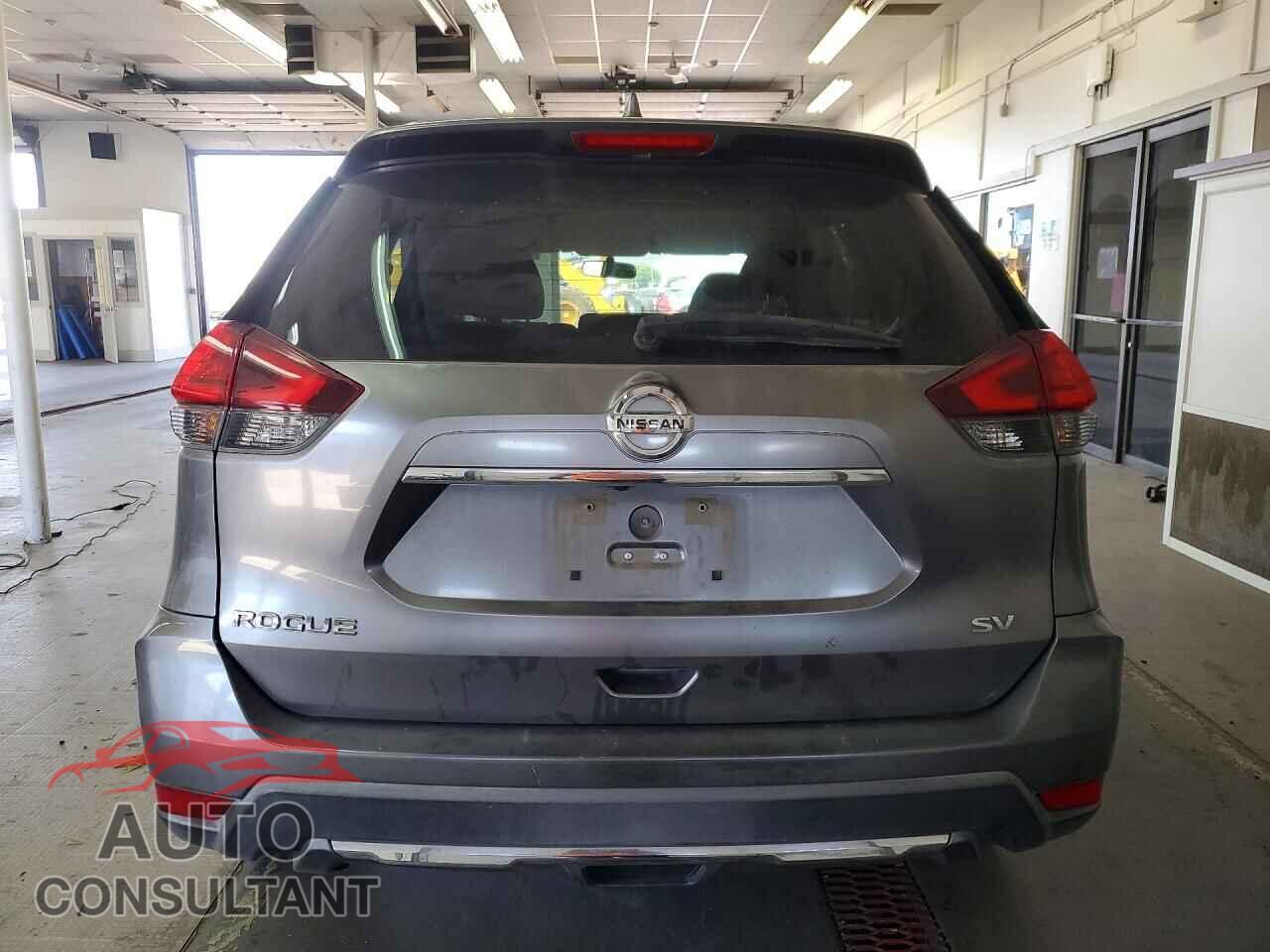 NISSAN ROGUE 2017 - KNMAT2MT8HP522972