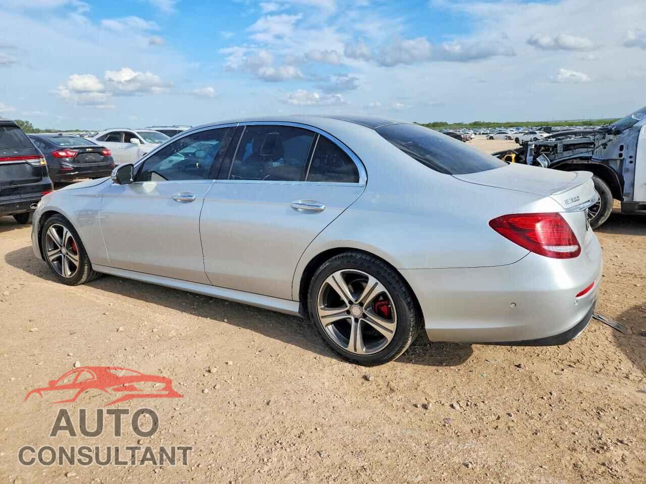 MERCEDES-BENZ E-CLASS 2017 - WDDZF4KB0HA123921