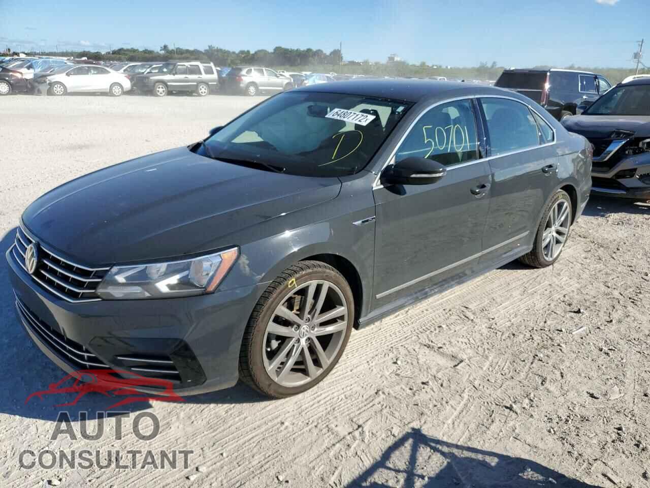 VOLKSWAGEN PASSAT 2017 - 1VWDT7A38HC081900