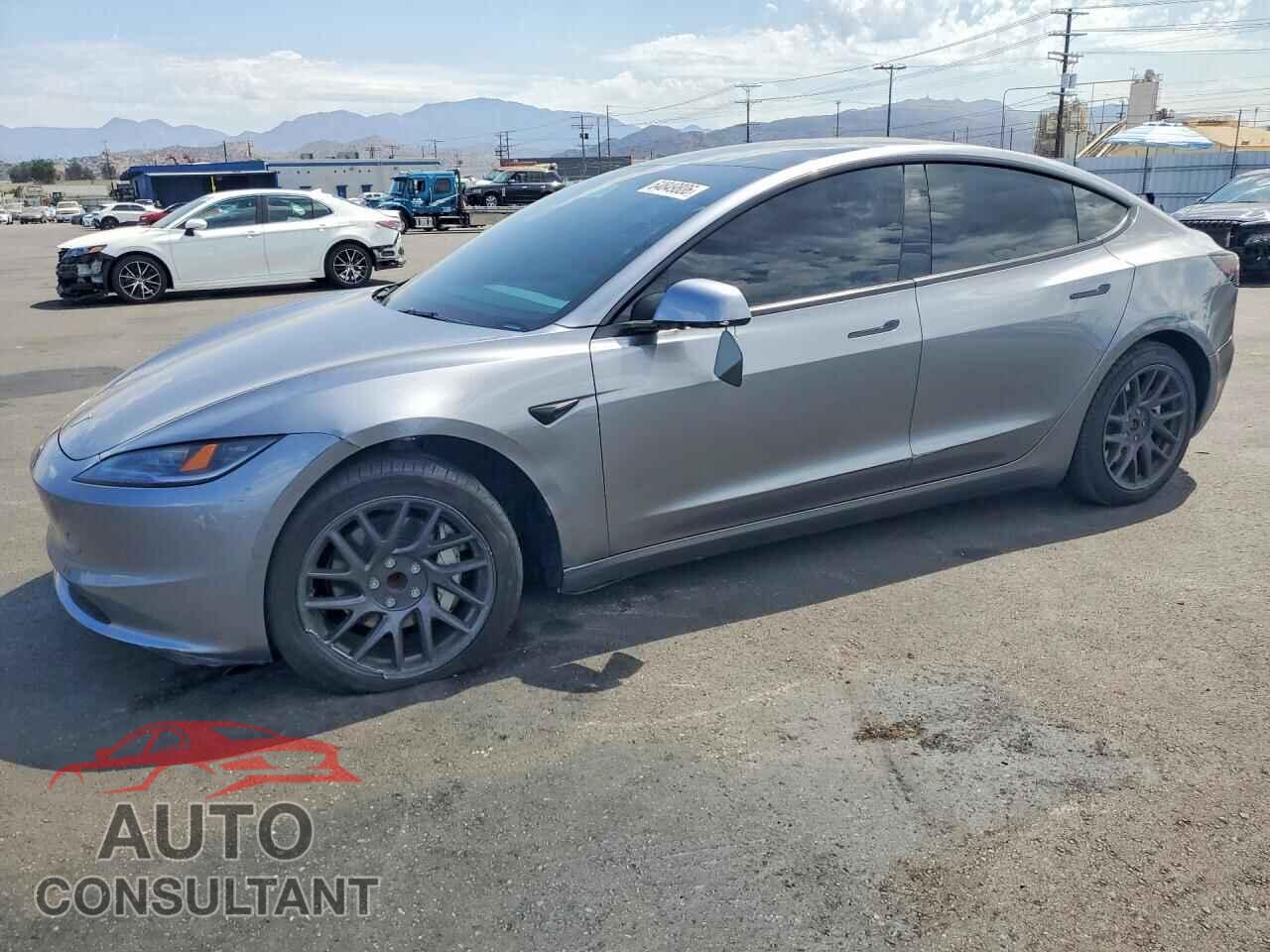TESLA MODEL 3 2025 - 5YJ3E1EA8SF896476