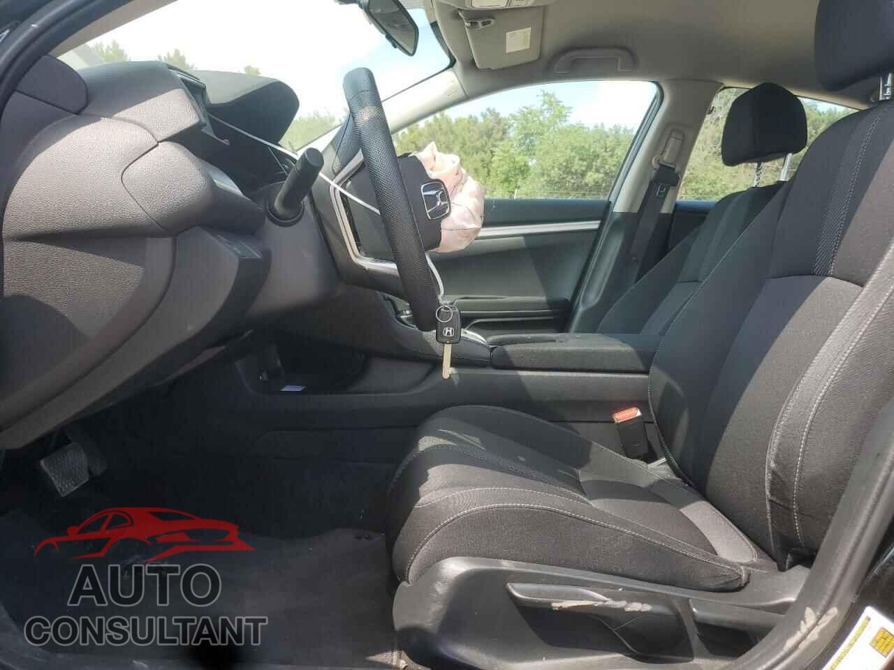HONDA CIVIC 2018 - 2HGFC2F56JH581115