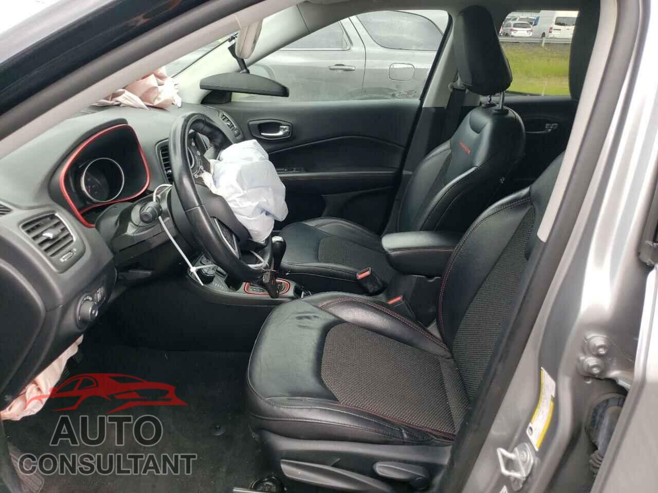 JEEP COMPASS 2019 - 3C4NJDDB0KT650071