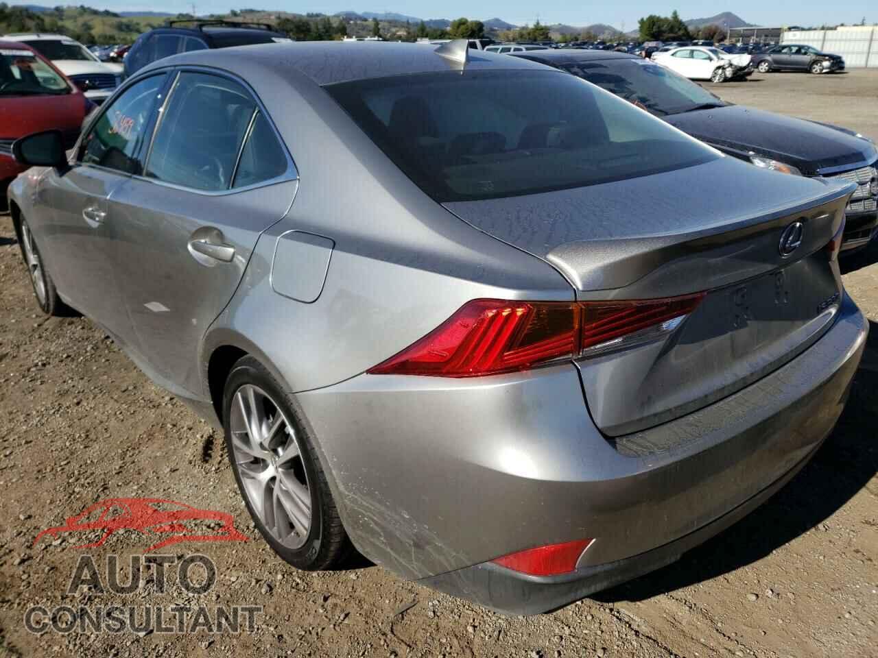 LEXUS IS 2018 - JTHBA1D22J5081044