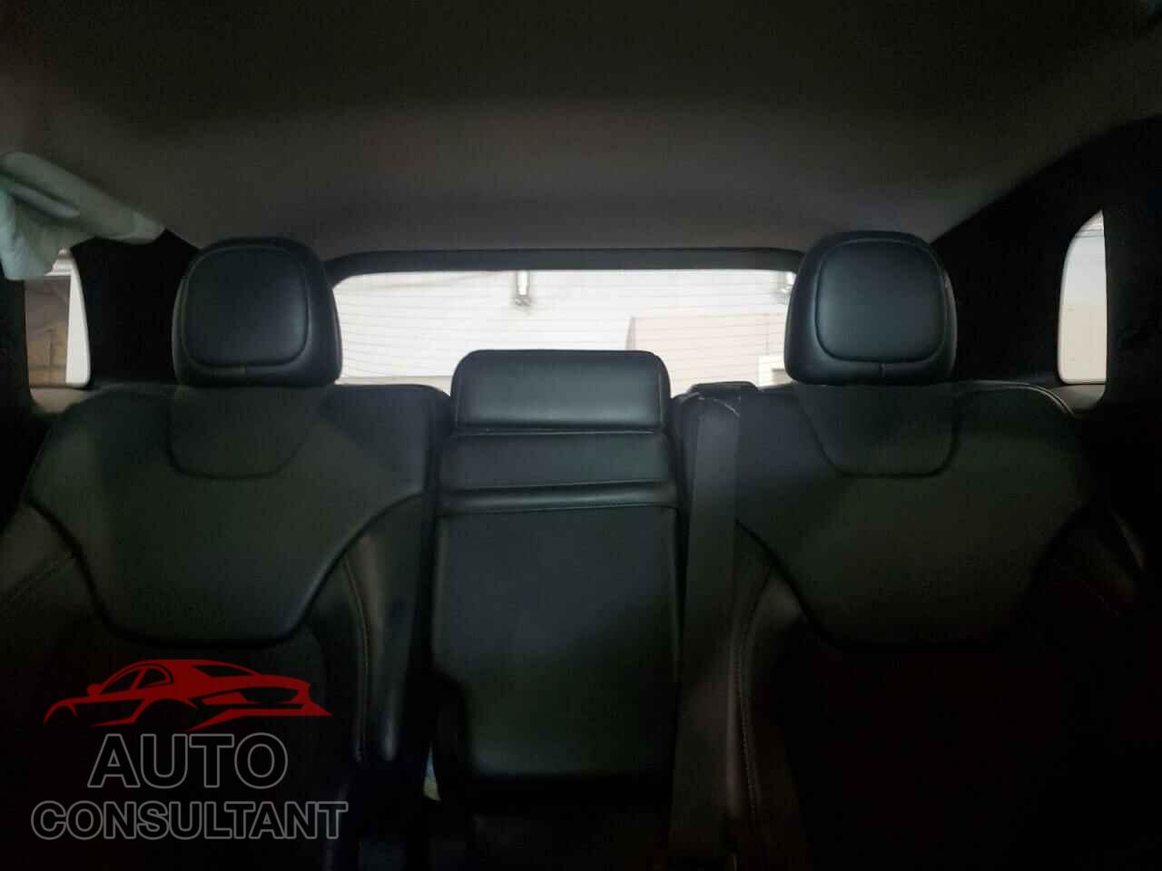 JEEP CHEROKEE 2018 - 1C4PJMLX5JD502511