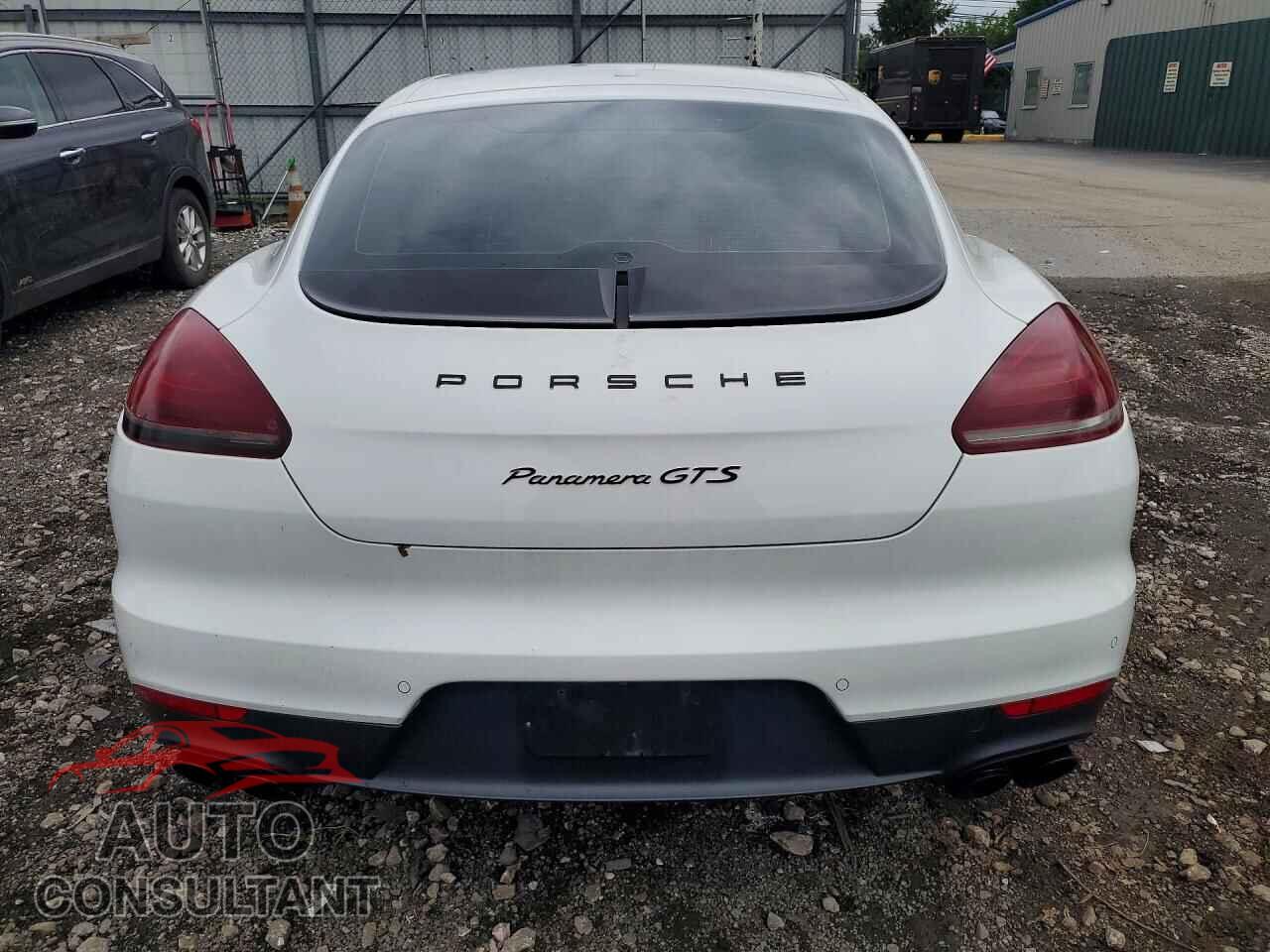 PORSCHE PANAMERA 2015 - WP0AF2A73FL080802