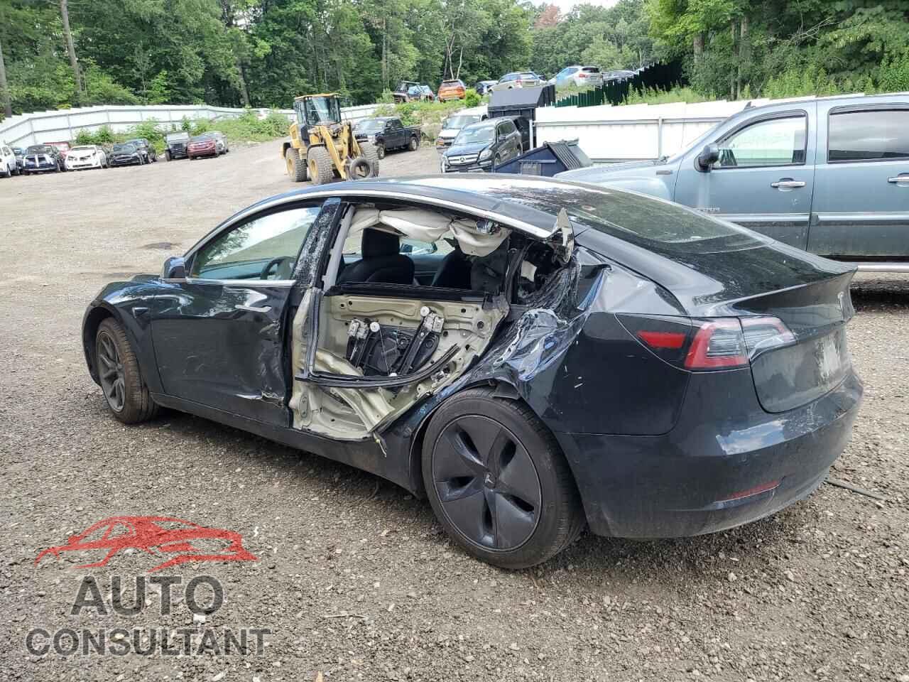 TESLA MODEL 3 2018 - 5YJ3E1EB0JF144276