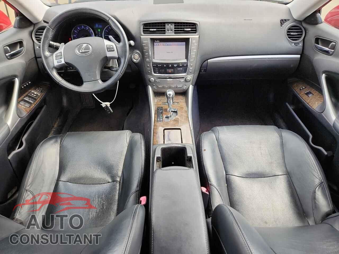 LEXUS IS 2012 - JTHCF5C20C5053129