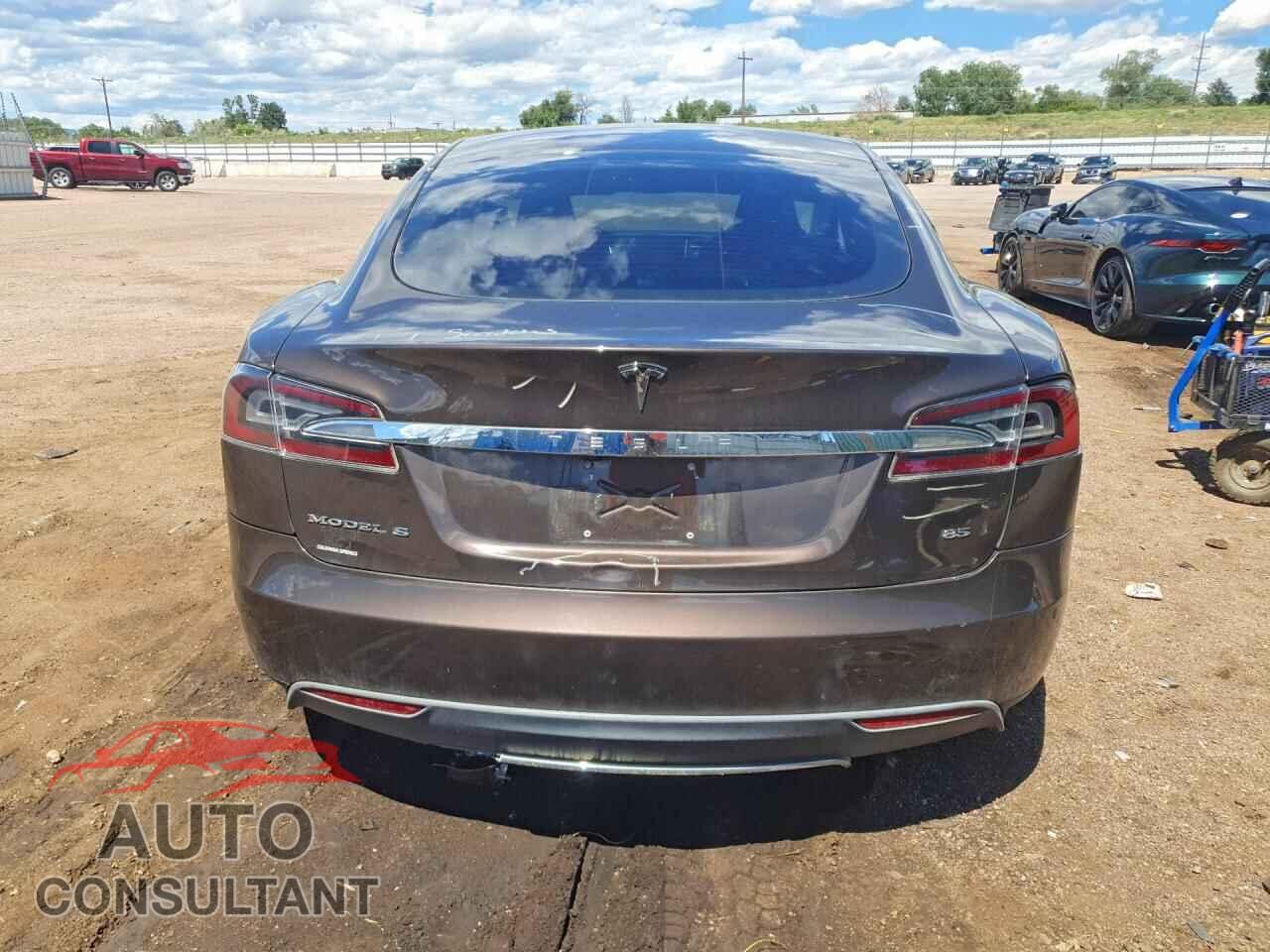TESLA MODEL S 2013 - 5YJSA1DNXDFP06823