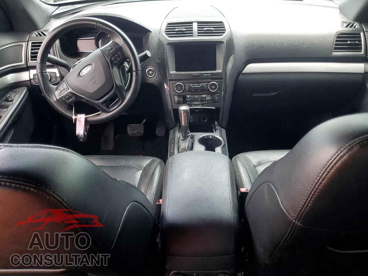 FORD EXPLORER 2017 - 1FM5K8D85HGA42046