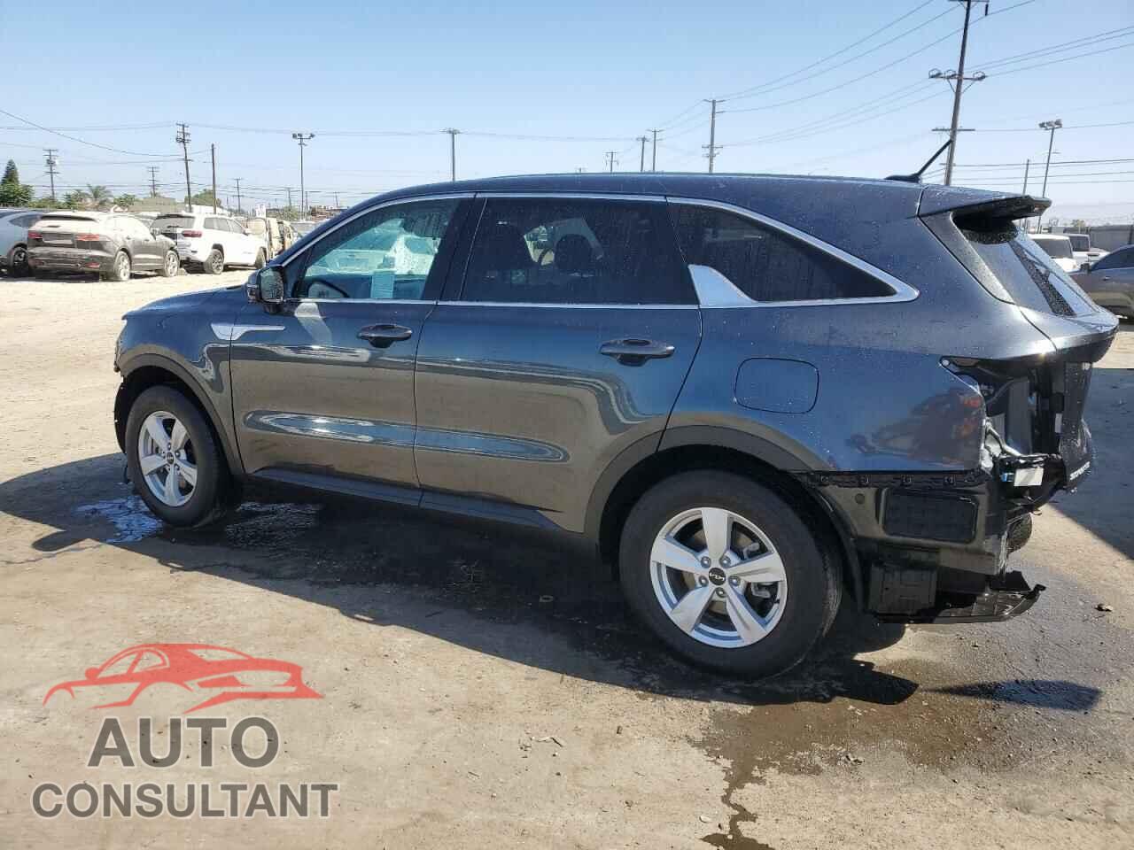 KIA SORENTO 2023 - 5XYRG4LC8PG166741