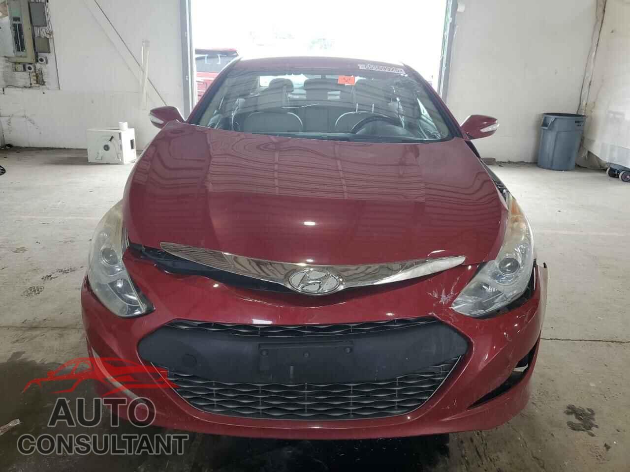 HYUNDAI SONATA 2013 - KMHEC4A42DA094822
