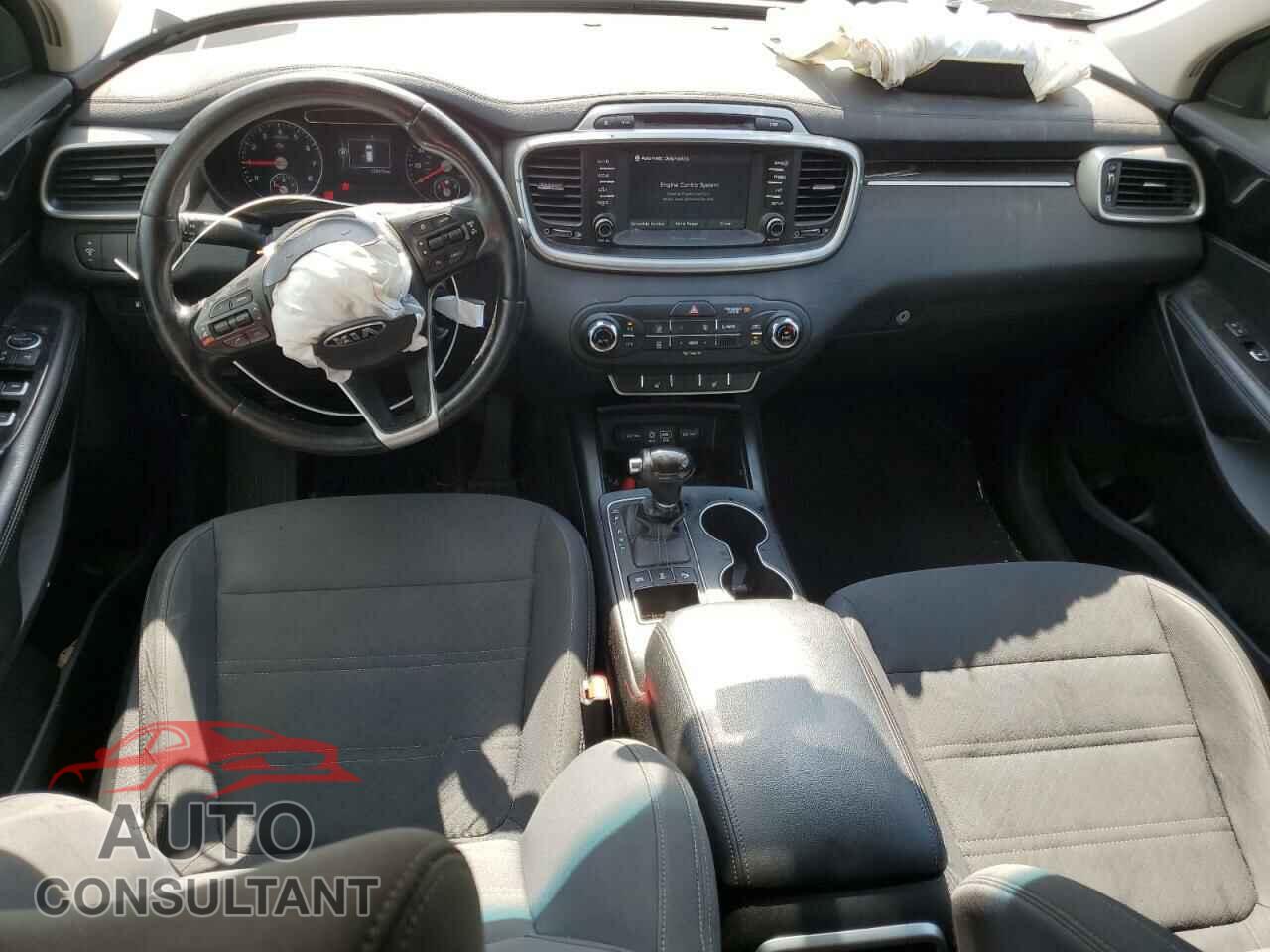 KIA SORENTO 2017 - 5XYPGDA3XHG268084