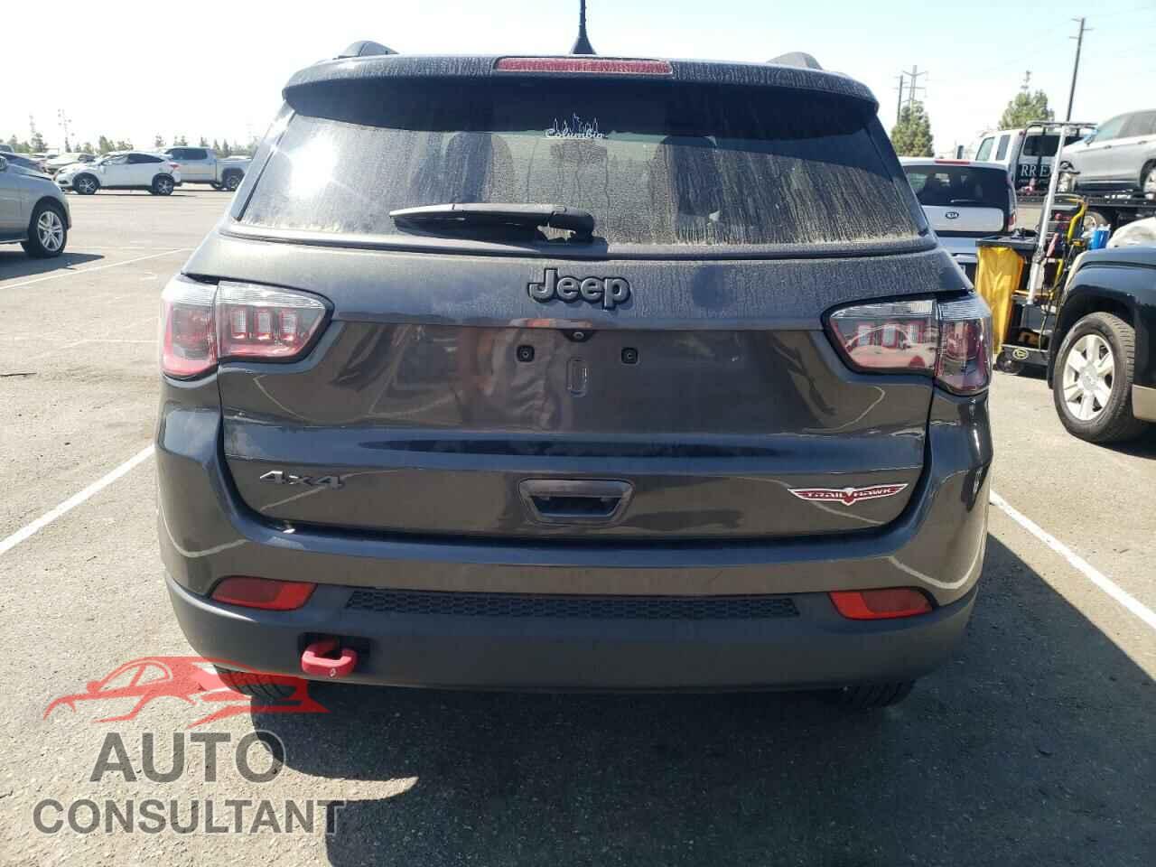 JEEP COMPASS 2018 - 3C4NJDDB5JT246696