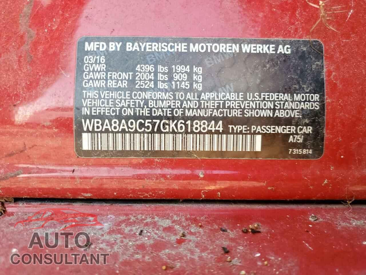 BMW 3 SERIES 2016 - WBA8A9C57GK618844