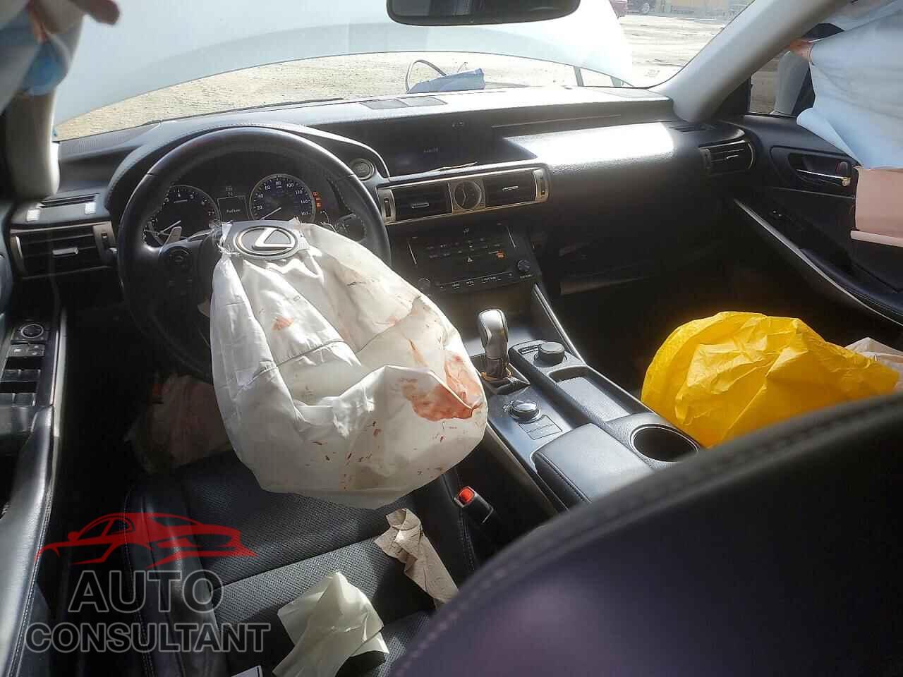 LEXUS IS 2014 - JTHBF1D22E5039240