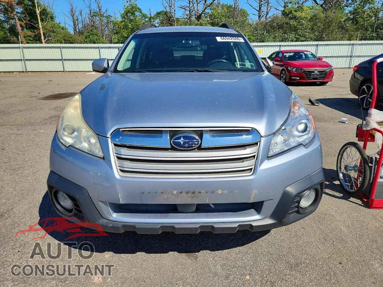 SUBARU OUTBACK 2013 - 4S4BRBCC8D3275650