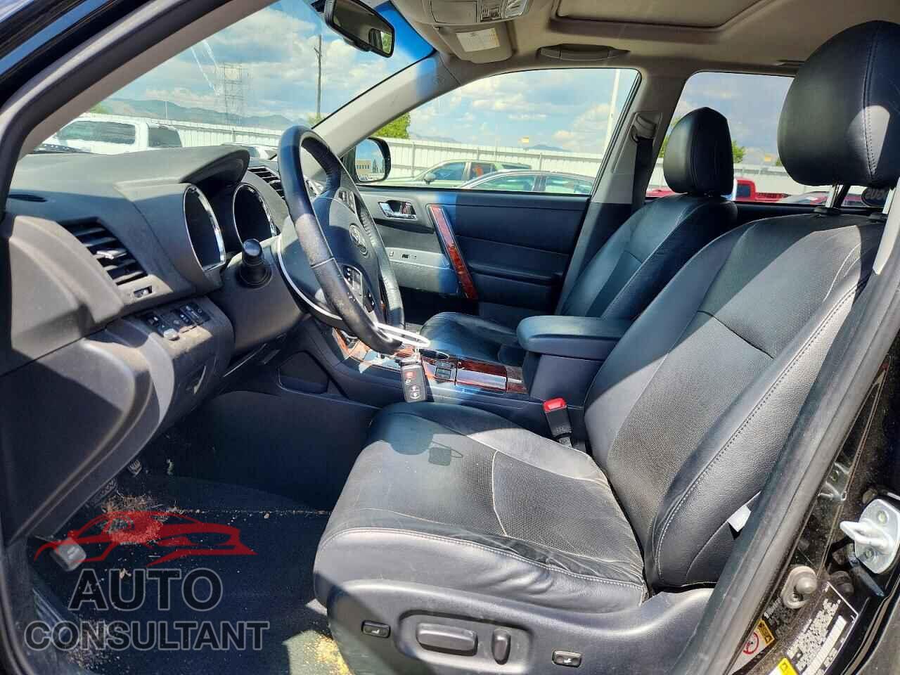 TOYOTA HIGHLANDER 2013 - JTEDC3EH8D2016672